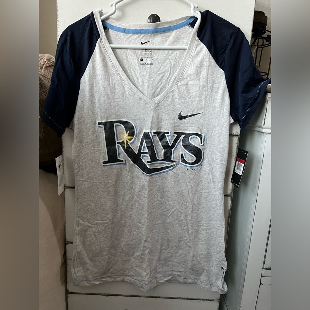 Tampa bay rays baseball tshirt. Size large.